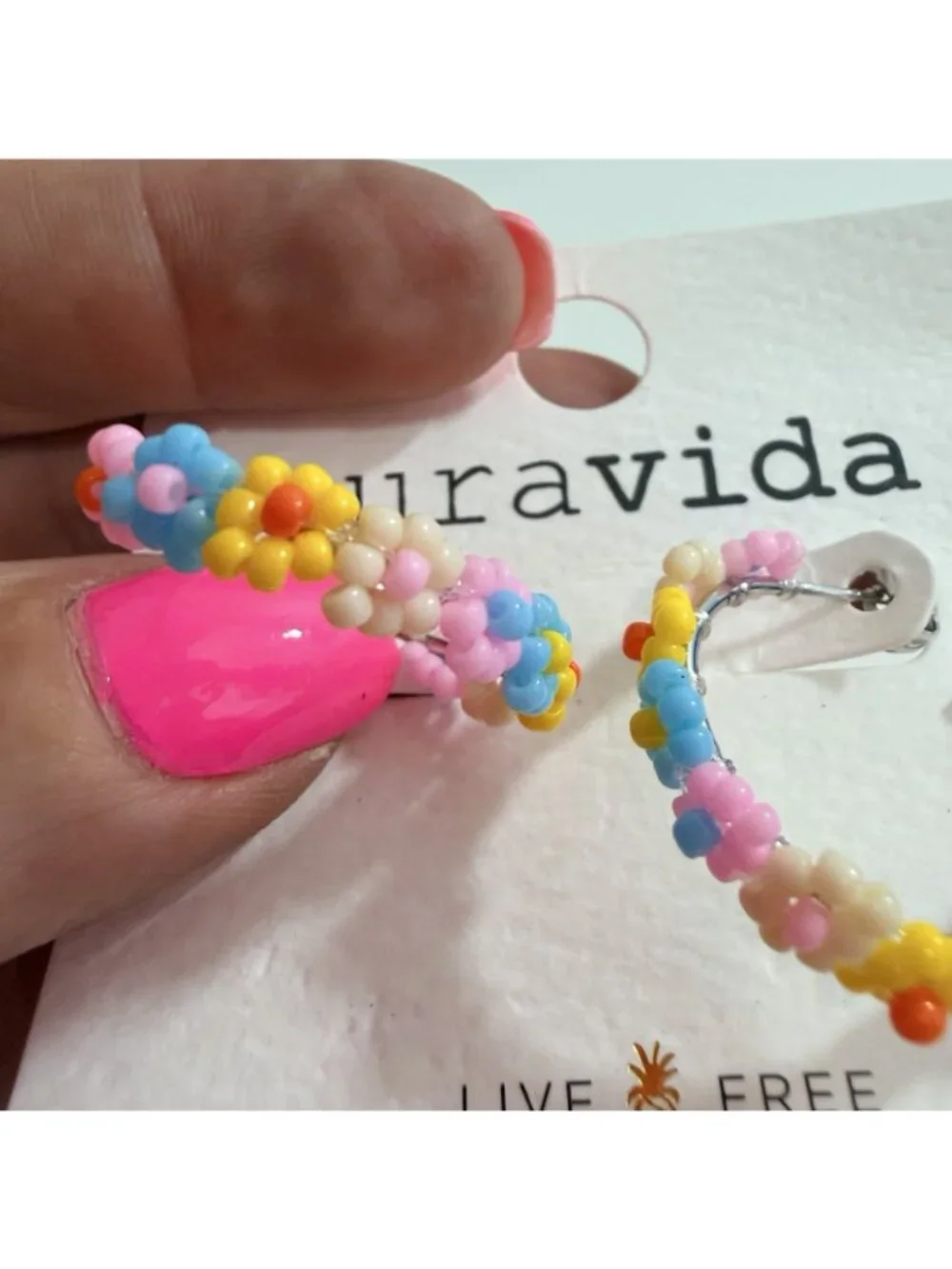 Pura Vida Daisy Seed Hoop Earrings